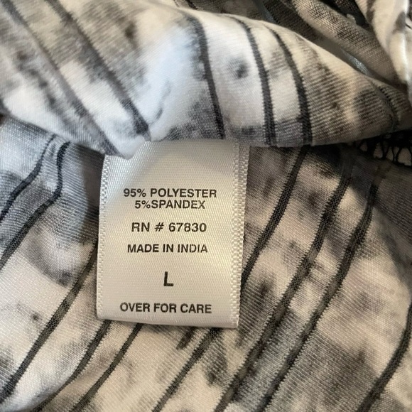 Cathy Women’s Blouse Top Size Large Stretch Black White Roll Tab Short Sleeves - Picture 5 of 7